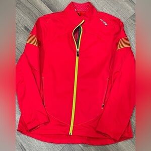 Women’s Medium Red Yellow SAUCONY Fitted Athleisure Running Workout Coat